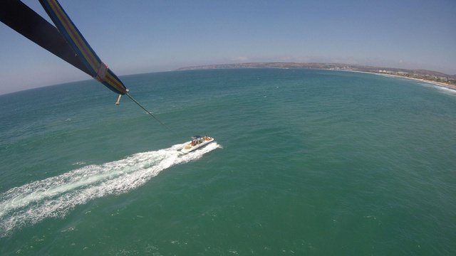 White Shark Parasailing on Garden Route Coastline from Mossel Bay Harbor